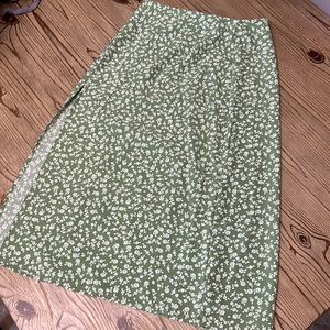 SHEIN size small light green flower skirt
